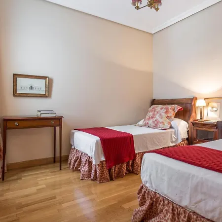 Prado De San Sebastian Apartment