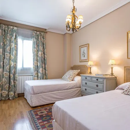 Prado De San Sebastian Apartment